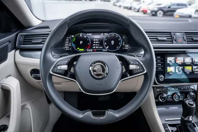 Škoda Superb (2022) thumbnail 36