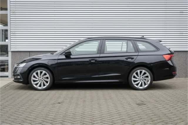 Škoda Octavia (2021) thumbnail 6