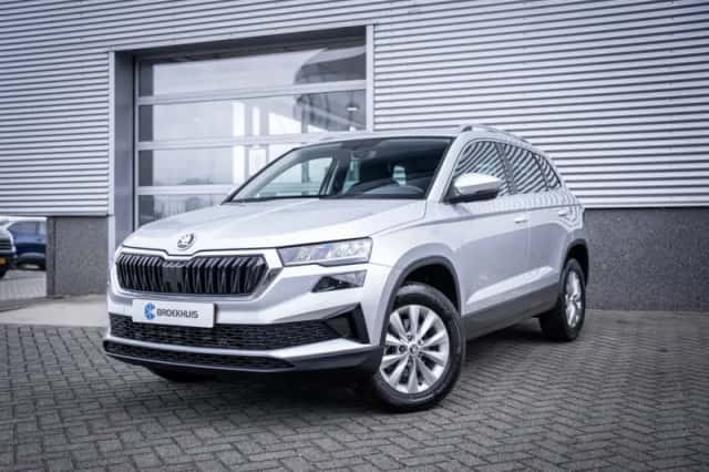 Škoda Karoq (2023) thumbnail 1