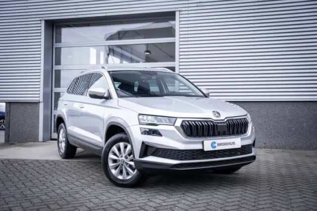 Škoda Karoq (2023) thumbnail 4