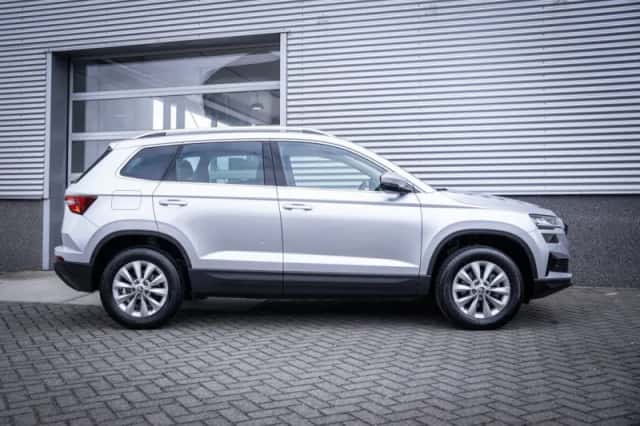 Škoda Karoq (2023) thumbnail 6