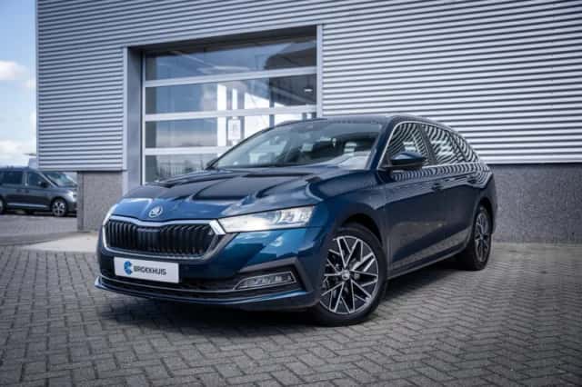 Škoda Octavia (2023) thumbnail 1