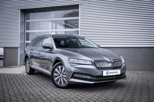Škoda Superb (2025) thumbnail 2
