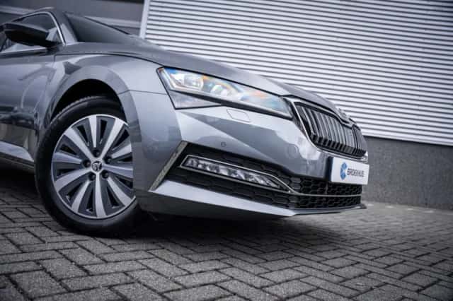 Škoda Superb (2025) thumbnail 3