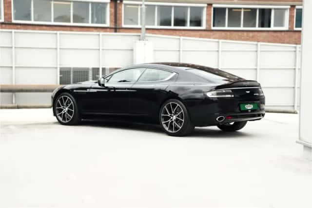 Aston Martin Rapide (2014) thumbnail 2