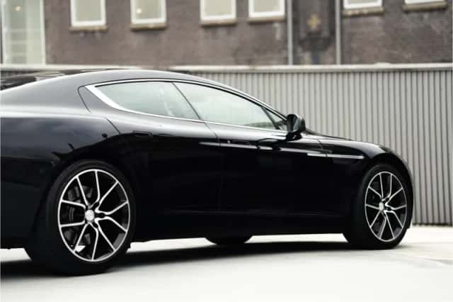 Aston Martin Rapide (2014) thumbnail 5