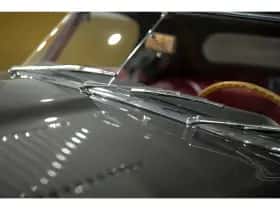 Jaguar E-Type (1961) thumbnail 10