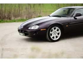 Jaguar XK8 (1999) thumbnail 3