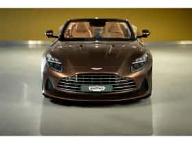 Aston Martin DB12 Volante (2024) thumbnail 2