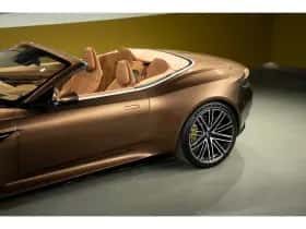 Aston Martin DB12 Volante (2024) thumbnail 11