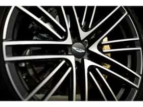 Aston Martin DB12 Volante (2024) thumbnail 19