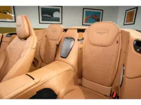 Aston Martin DB12 Volante (2024) thumbnail 24