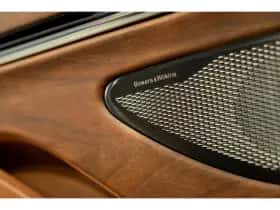 Aston Martin DB12 Volante (2024) thumbnail 45