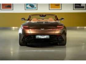 Aston Martin DB12 Volante (2024) thumbnail 7