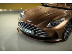 Aston Martin DB12 Volante (2024) thumbnail 10