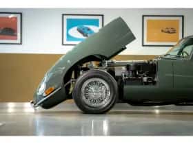 Jaguar E-Type (1966) thumbnail 15