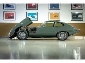 Jaguar E-Type (1966) thumbnail 23