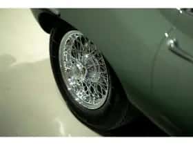 Jaguar E-Type (1966) thumbnail 31