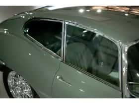 Jaguar E-Type (1966) thumbnail 9