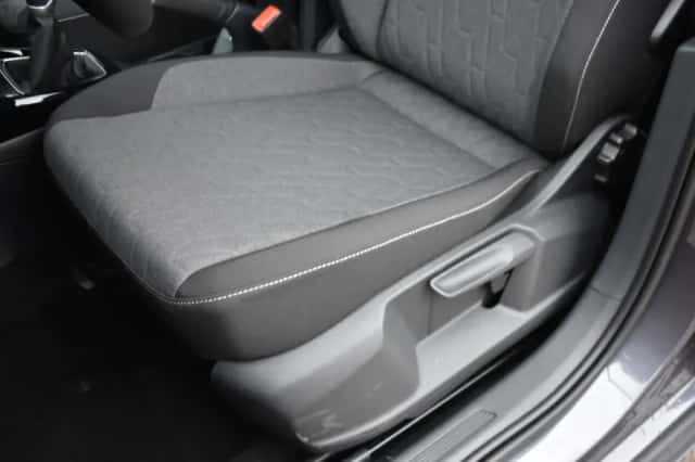 Volkswagen T-Cross (2025) thumbnail 5