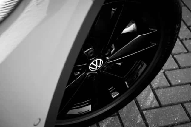 Volkswagen ID.4 (2025) thumbnail 6