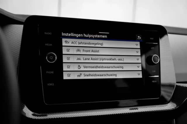 Volkswagen T-Cross (2025) thumbnail 24