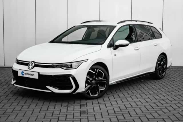 Volkswagen Golf (2025) thumbnail 1