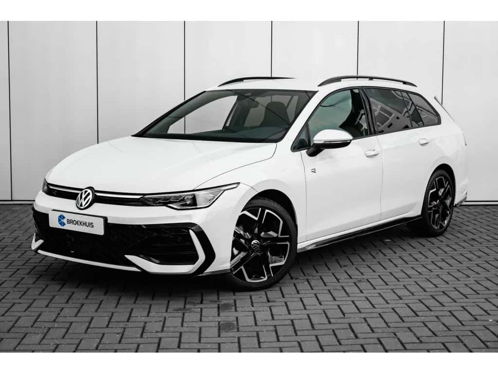 Volkswagen Golf (2025) — foto 1