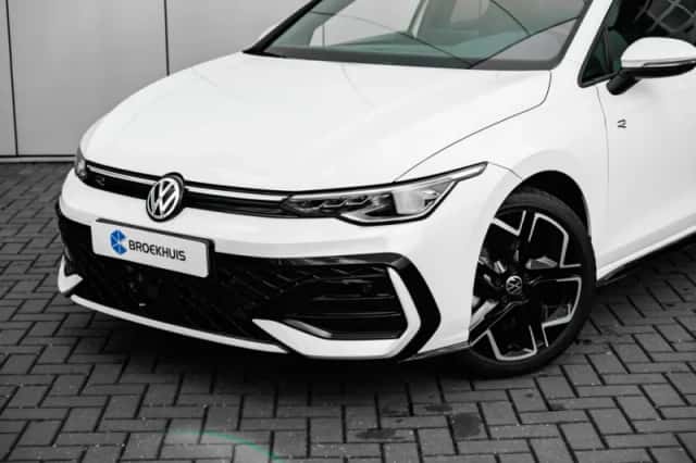 Volkswagen Golf (2025) thumbnail 15