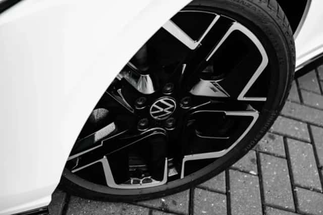 Volkswagen Golf (2025) thumbnail 7