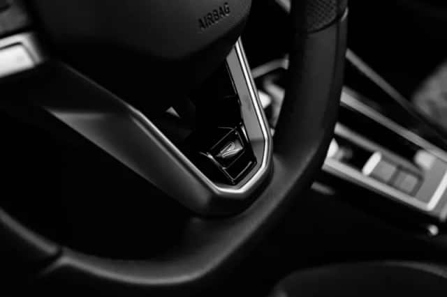 Volkswagen Golf (2025) thumbnail 9