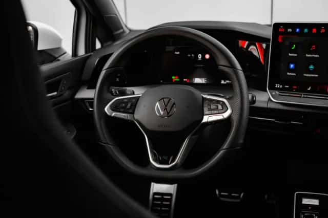 Volkswagen Golf (2025) thumbnail 10