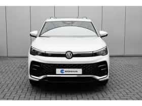 Volkswagen Tiguan (2025) thumbnail 3