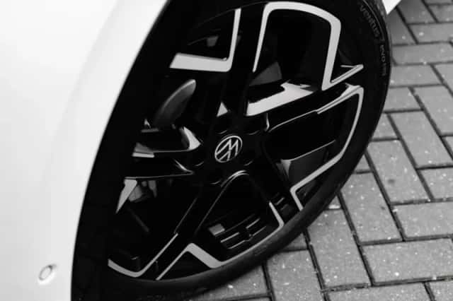 Volkswagen Tiguan (2025) thumbnail 7
