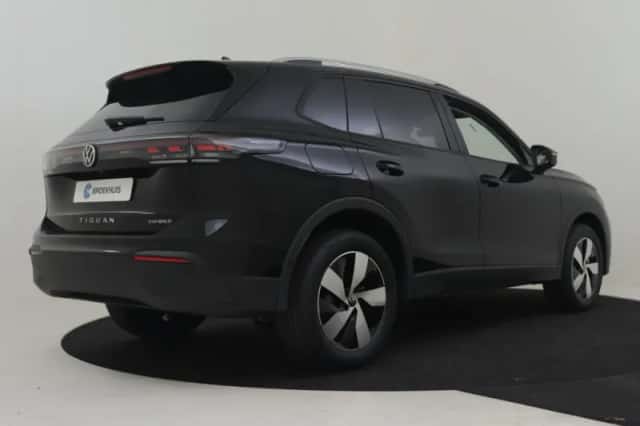 Volkswagen Tiguan (2026) thumbnail 2