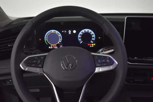 Volkswagen Tiguan (2026) thumbnail 15