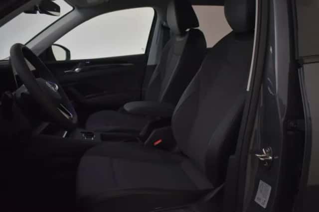 Volkswagen Tiguan (2026) thumbnail 3