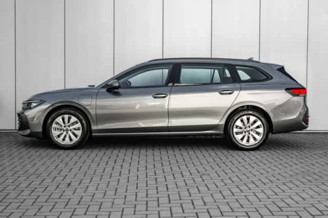 Volkswagen Passat (2026) thumbnail 5