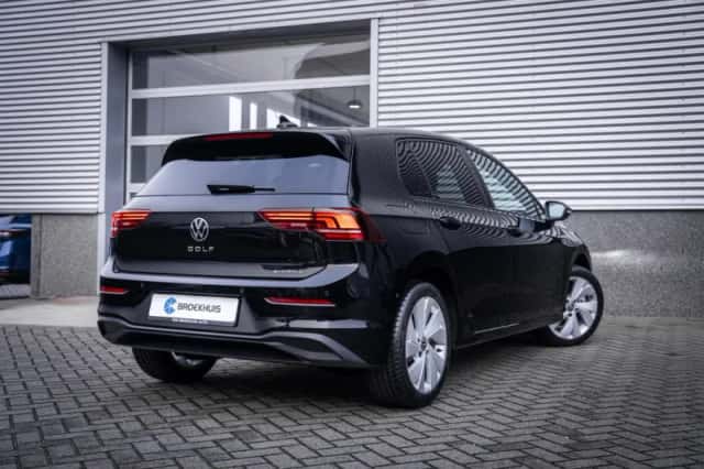 Volkswagen Golf (2026) thumbnail 17