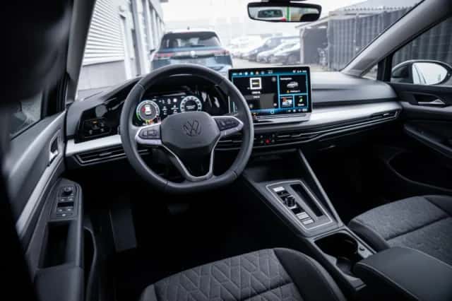 Volkswagen Golf (2026) thumbnail 31