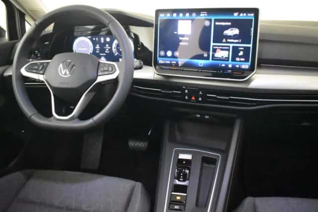 Volkswagen Golf (2026) thumbnail 5
