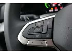 Volkswagen Golf (2026) thumbnail 17