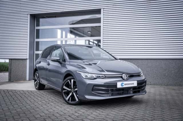 Volkswagen Golf (2026) thumbnail 4