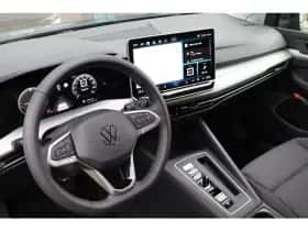 Volkswagen Golf (2026) thumbnail 4