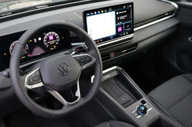 Volkswagen T-Roc (2026) thumbnail 4