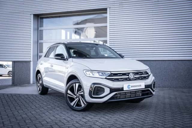 Volkswagen T-Roc (2024) thumbnail 4