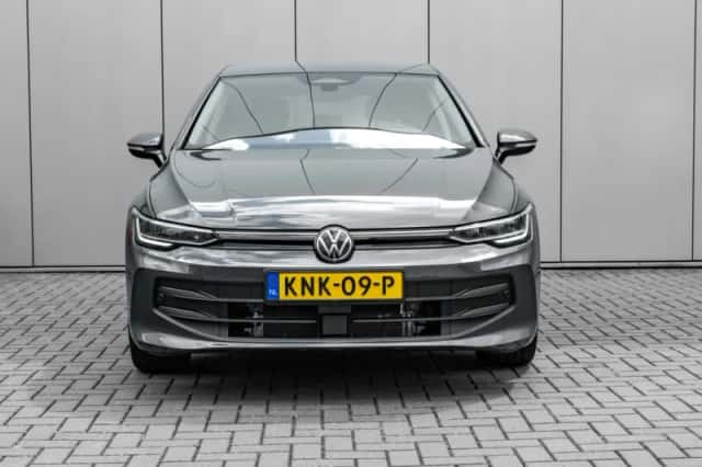 Volkswagen Golf (2026) thumbnail 3