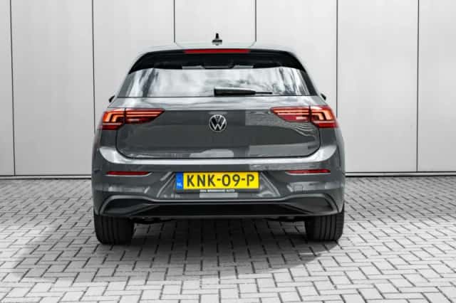 Volkswagen Golf (2026) thumbnail 4