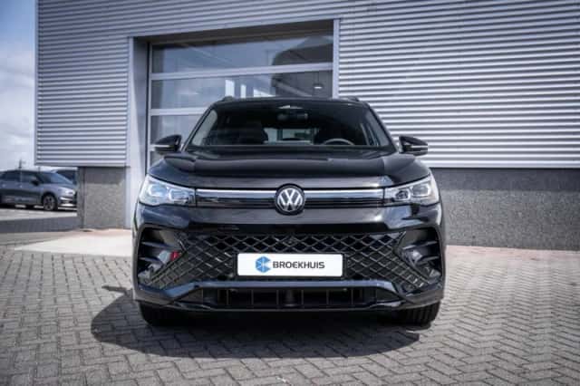 Volkswagen Tiguan (2026) thumbnail 3