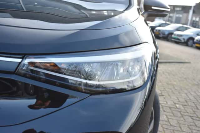 Volkswagen ID.4 (2026) thumbnail 6
